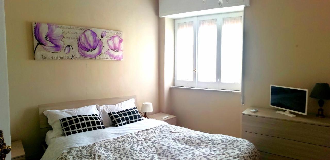 Residenza Carlo Di Borbone Apartment Caserta Luaran gambar